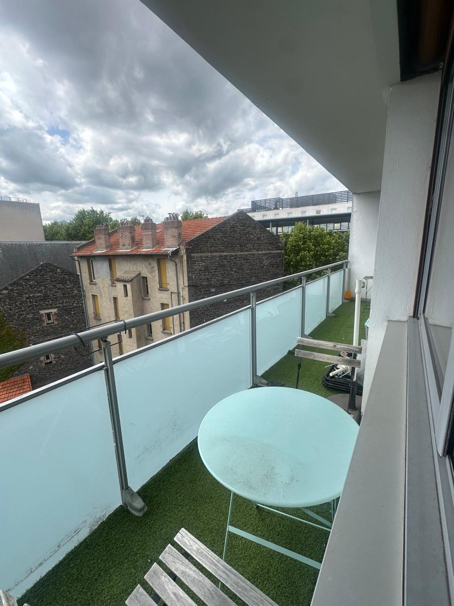 Appartement T3 Confortable Et Lumineux