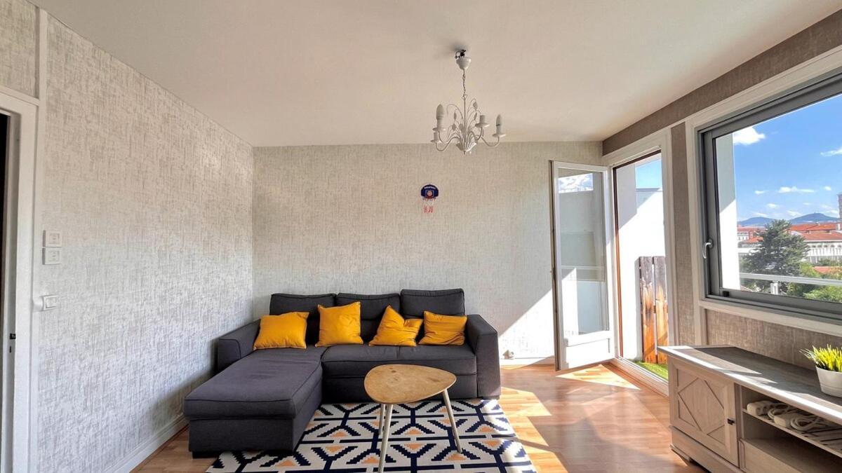 Appartement T3 Confortable Et Lumineux *